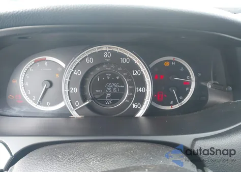 2015 Honda Accord Lx z USA, uszkodzony, nr VIN 1HGCR2F32FA158943